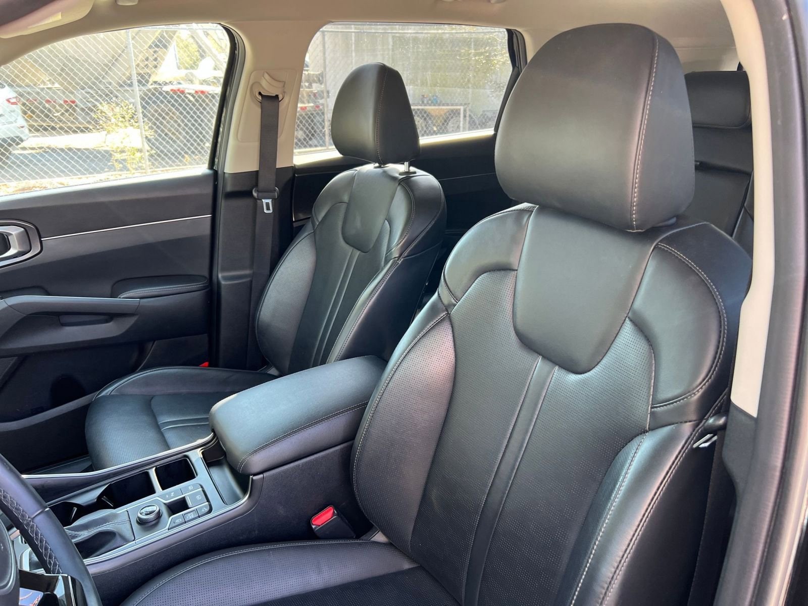 Thumbnail: 2024 Kia Sorento - 34