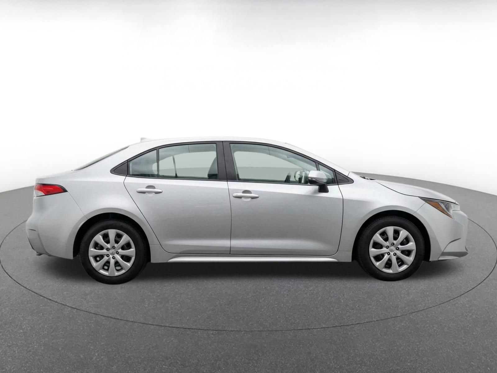 Thumbnail: 2025 Toyota Corolla - 9
