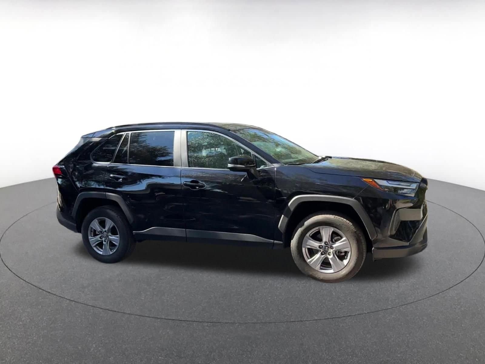 Thumbnail: 2025 Toyota RAV4 - 2