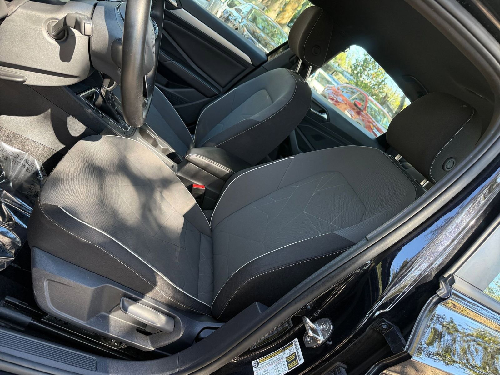 Thumbnail: 2025 Volkswagen Jetta - 22