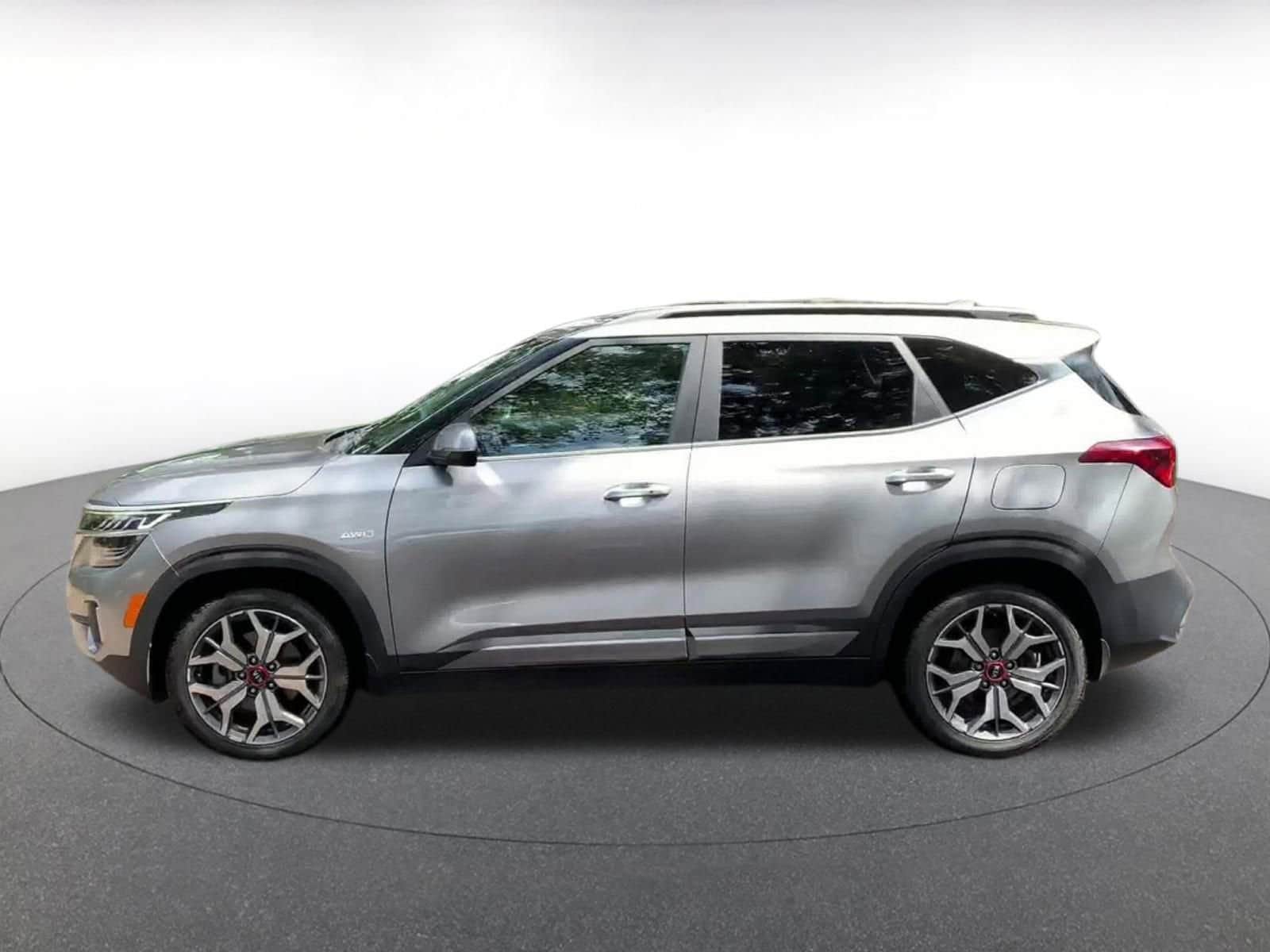 Thumbnail: 2021 Kia Seltos - 8