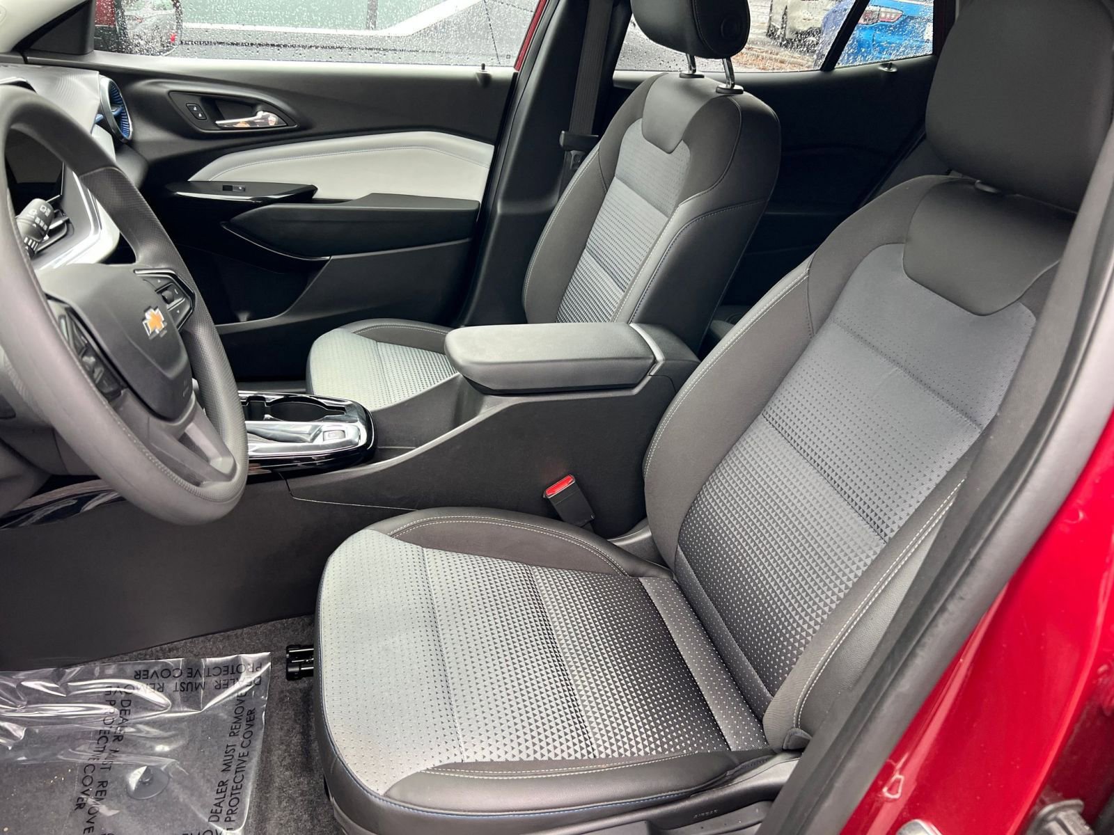 Thumbnail: 2025 Chevrolet Trax - 32