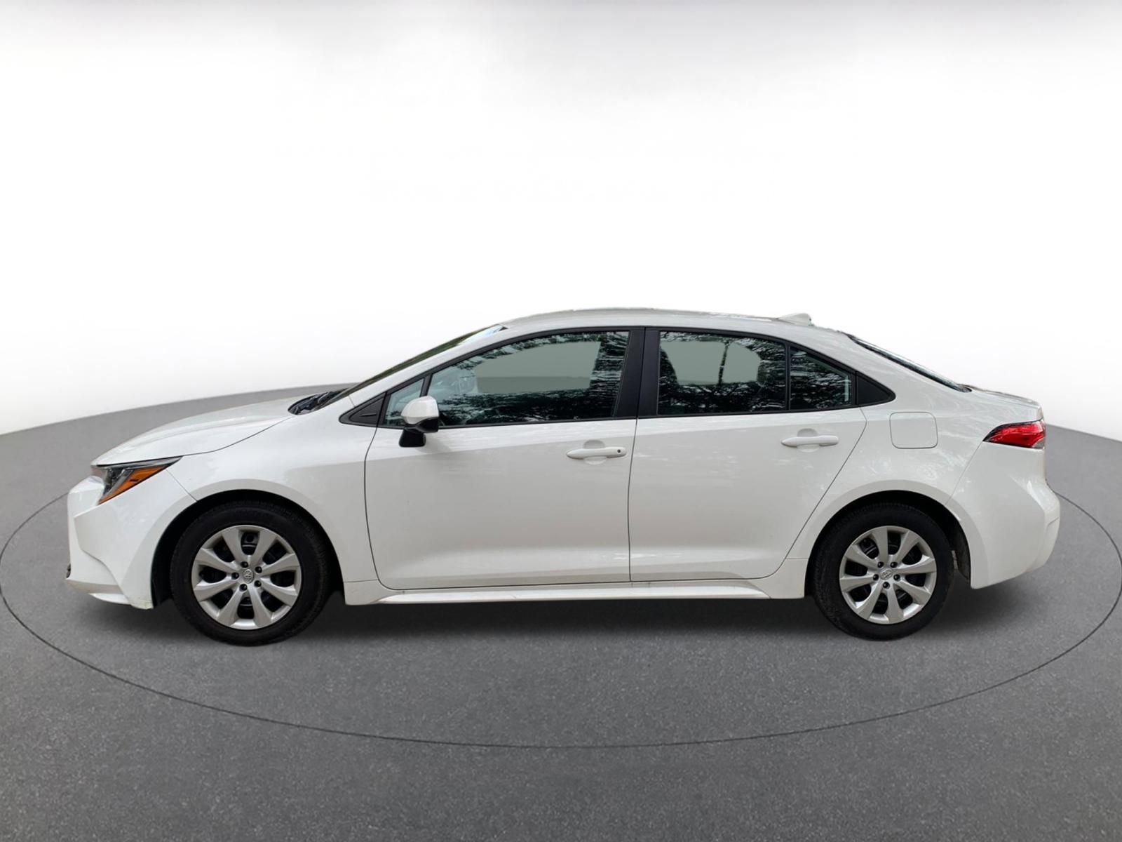 Thumbnail: 2025 Toyota Corolla - 4