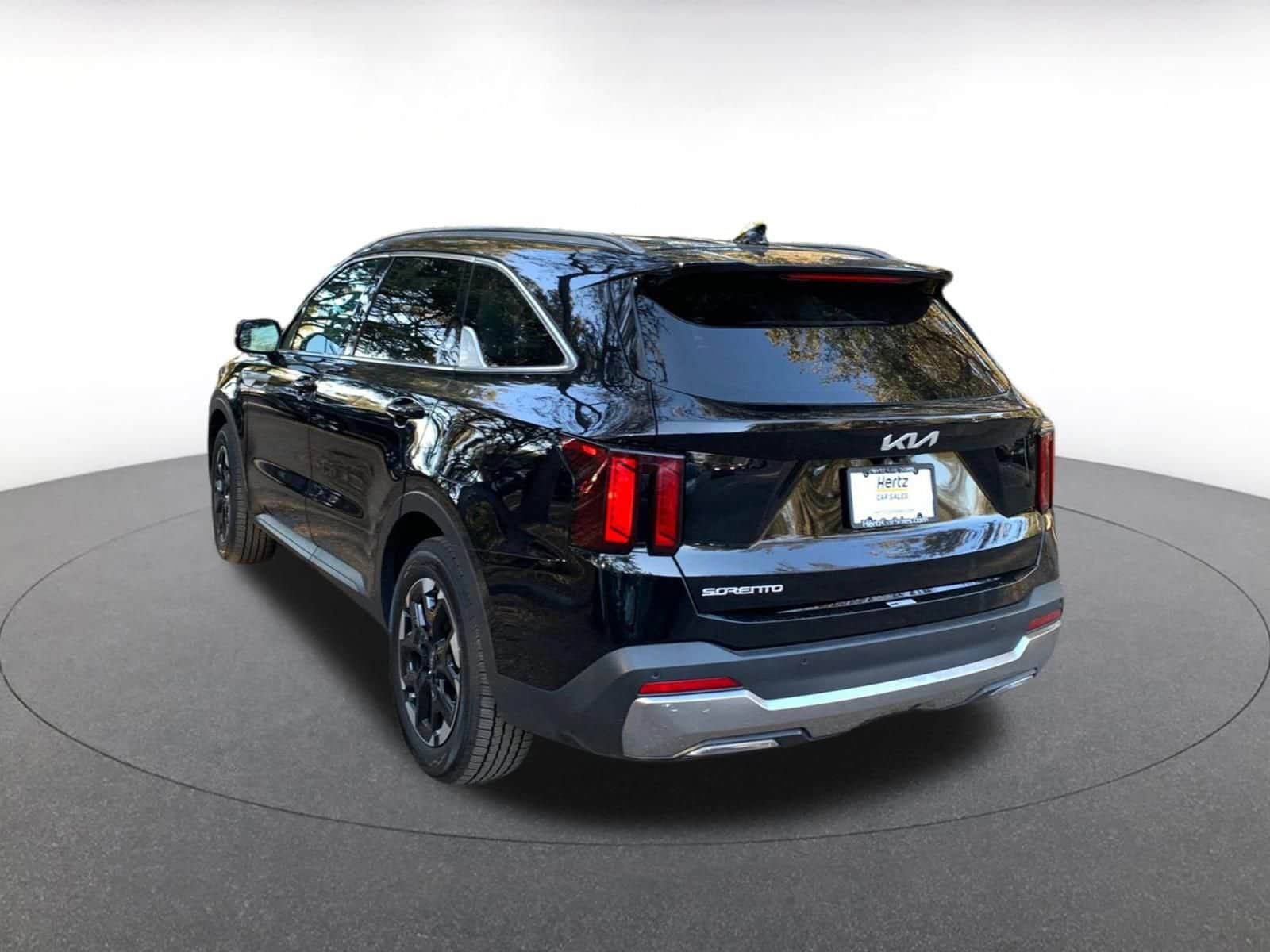 Thumbnail: 2024 Kia Sorento - 5