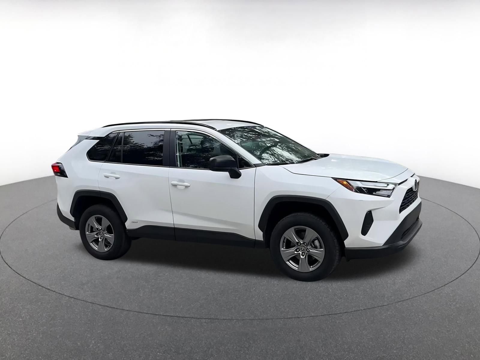 Thumbnail: 2025 Toyota RAV4 - 2