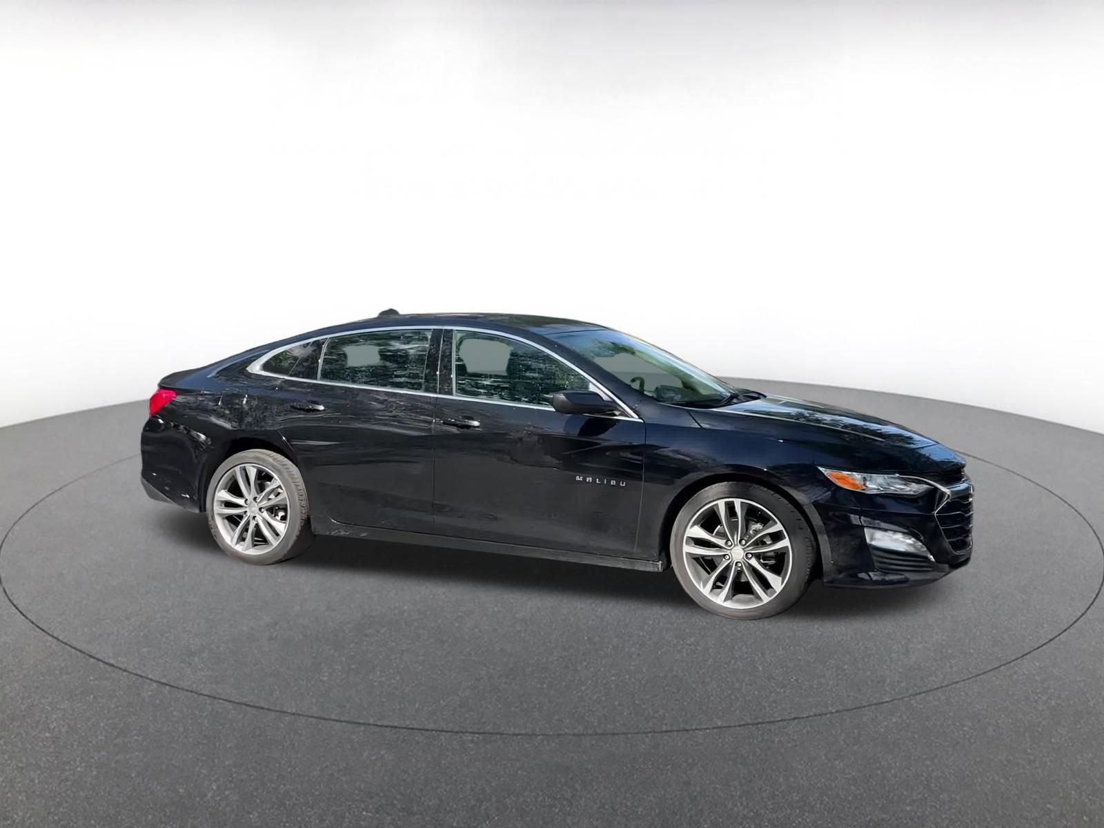 Thumbnail: 2024 Chevrolet Malibu - 2