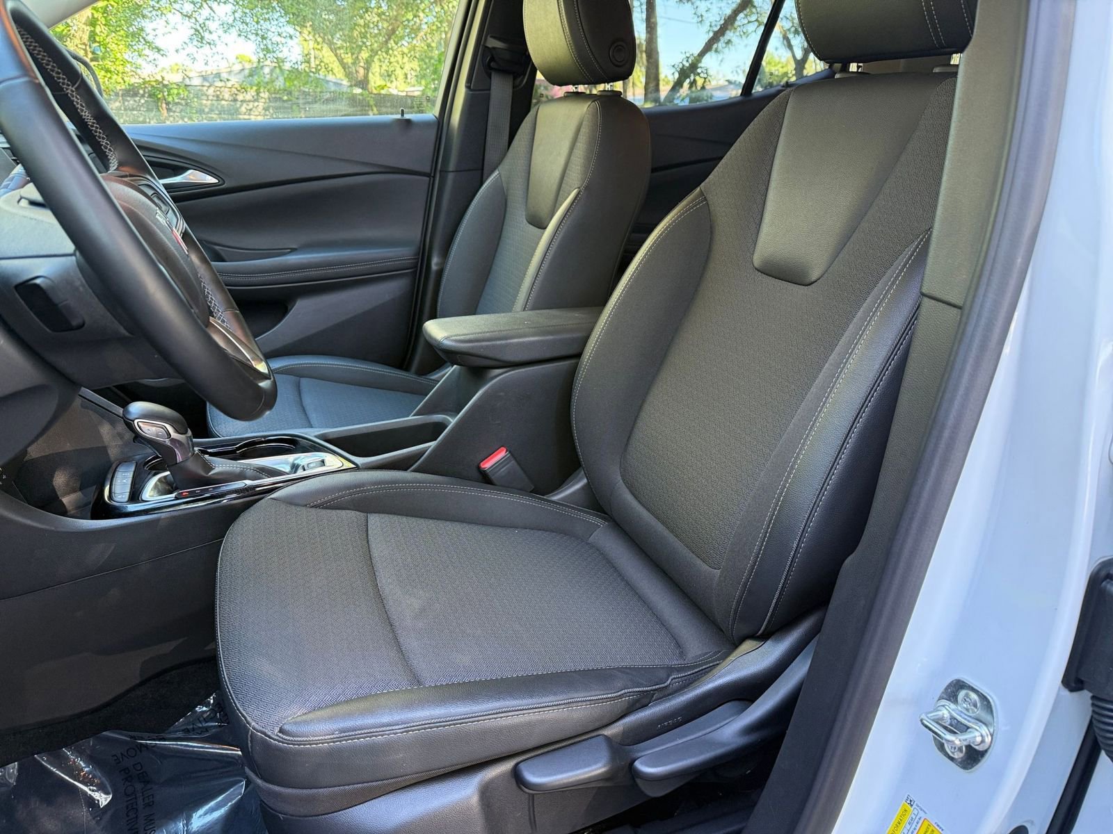 Thumbnail: 2025 Buick Encore GX - 30