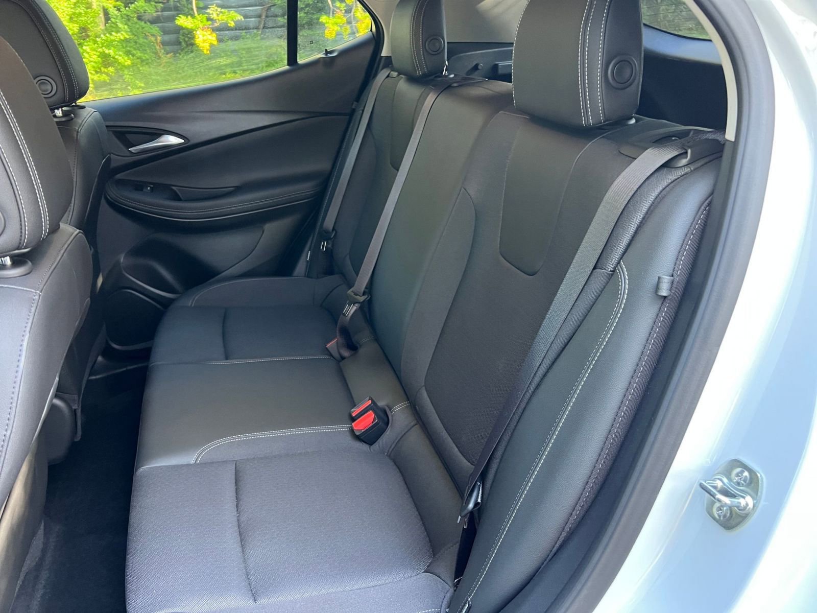 Thumbnail: 2025 Buick Encore GX - 32