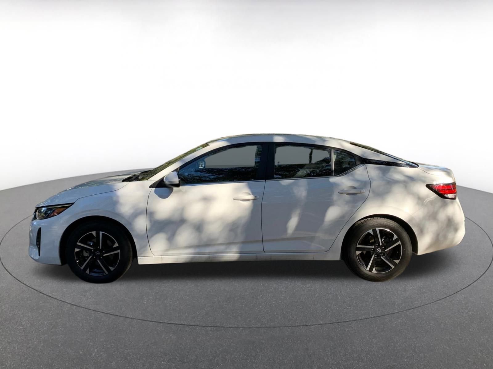 Thumbnail: 2025 Nissan Sentra - 4