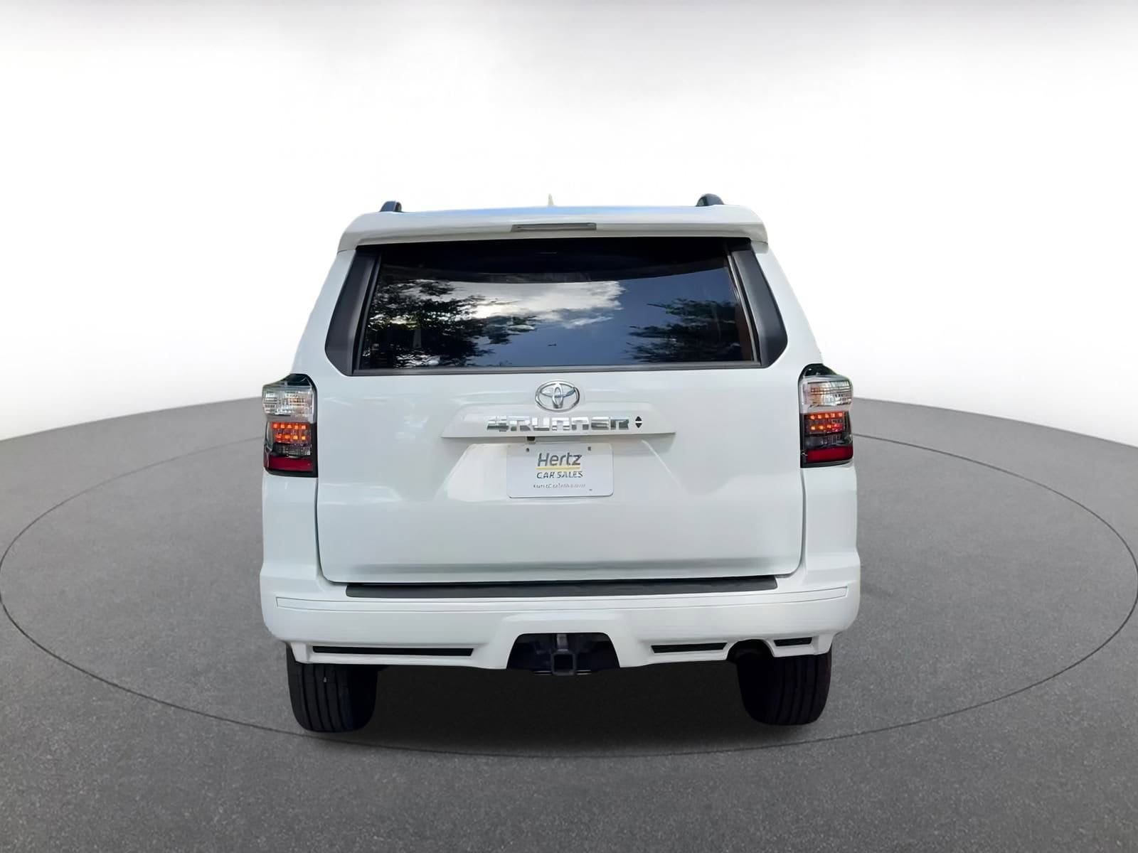 Thumbnail: 2024 Toyota 4Runner - 12