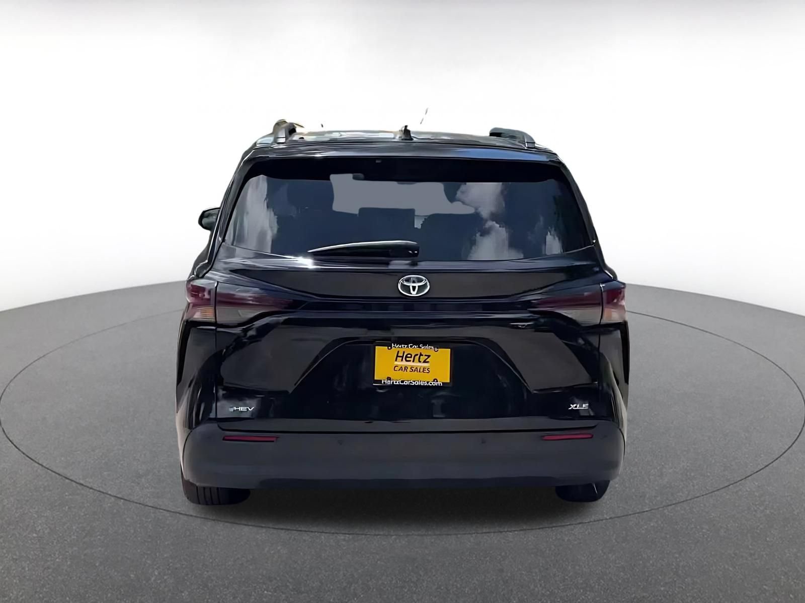 Thumbnail: 2025 Toyota Sienna - 12