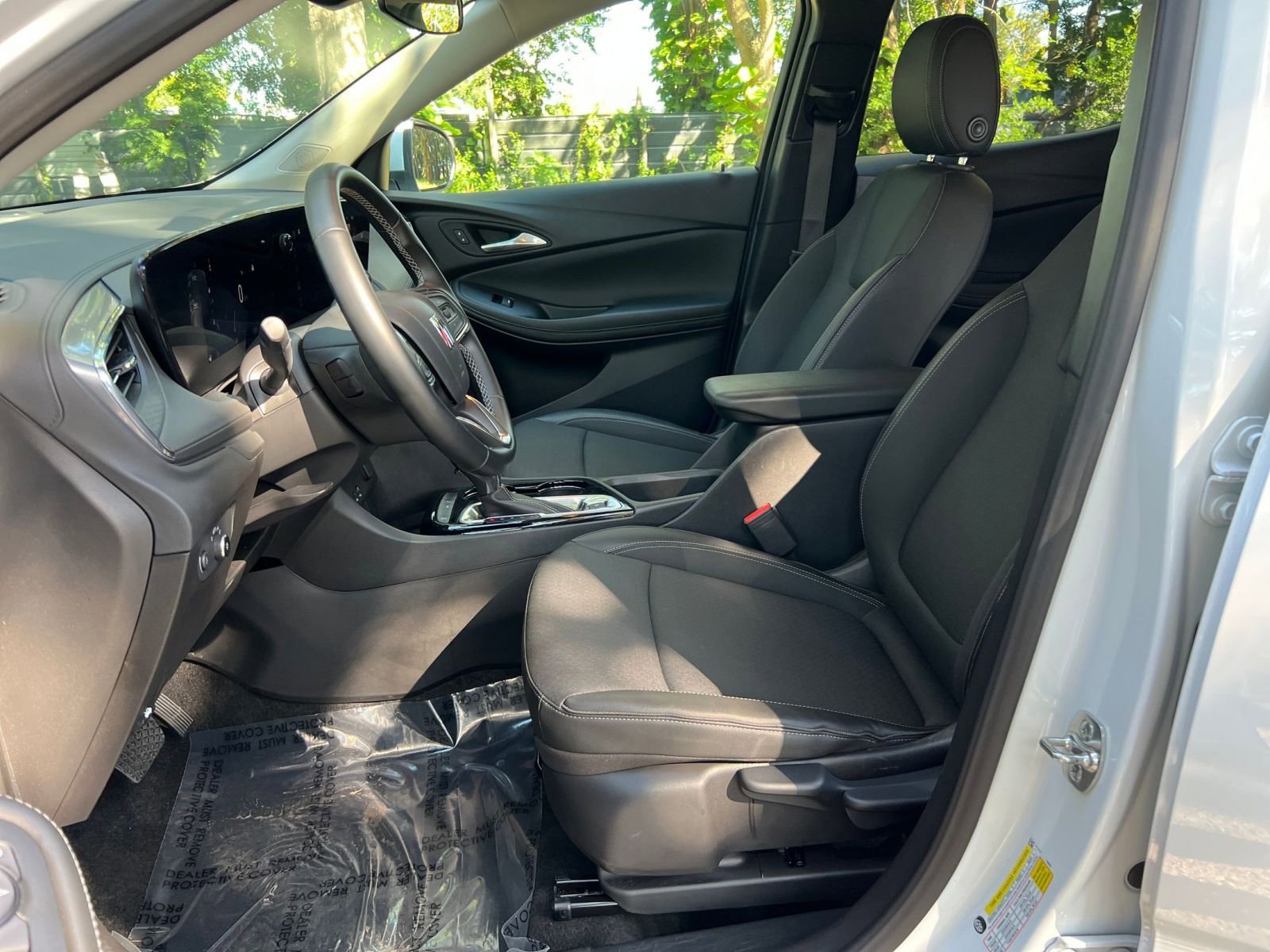 Thumbnail: 2025 Buick Encore GX - 21