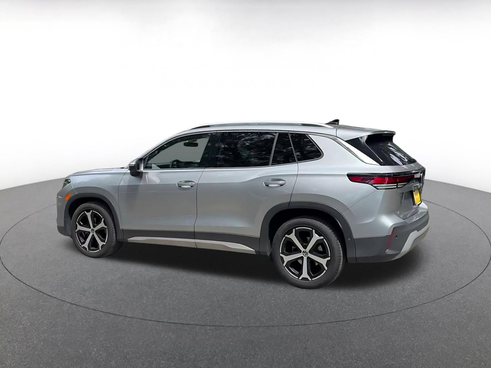 Thumbnail: 2026 Volkswagen Tiguan - 10