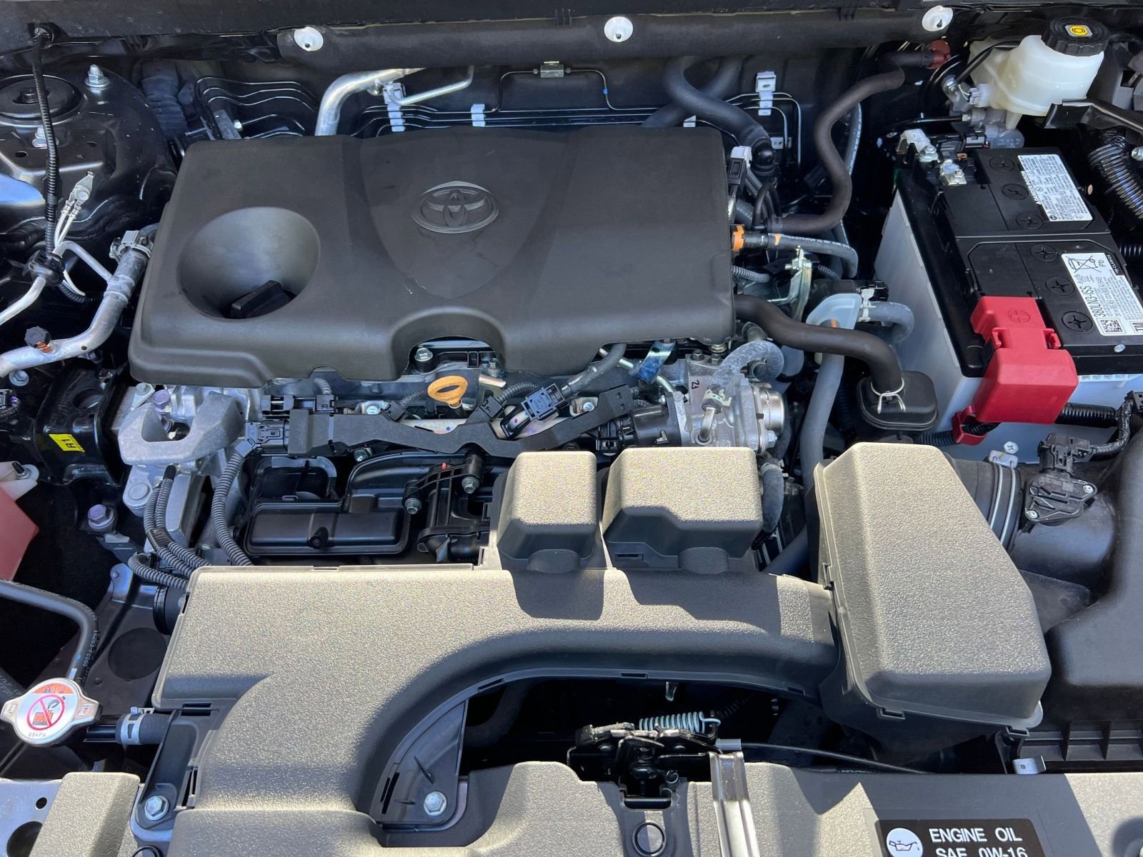 Thumbnail: 2025 Toyota RAV4 - 25