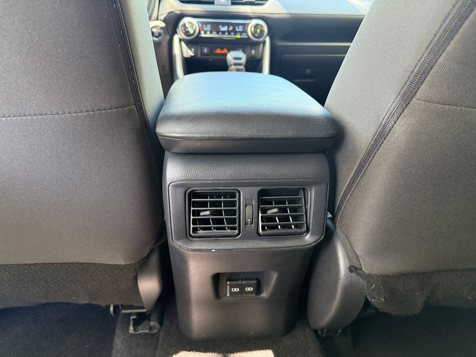 Thumbnail: 2025 Toyota RAV4 - 20