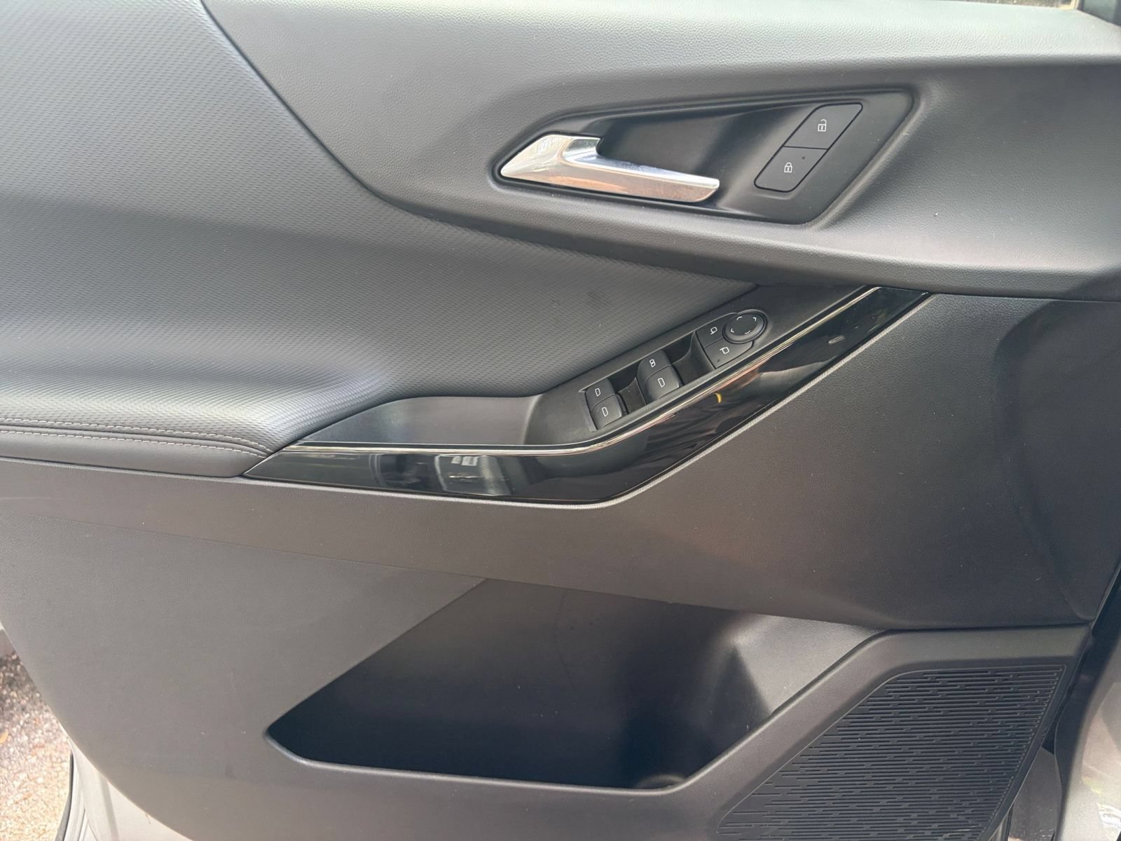 Thumbnail: 2025 Chevrolet Equinox - 18