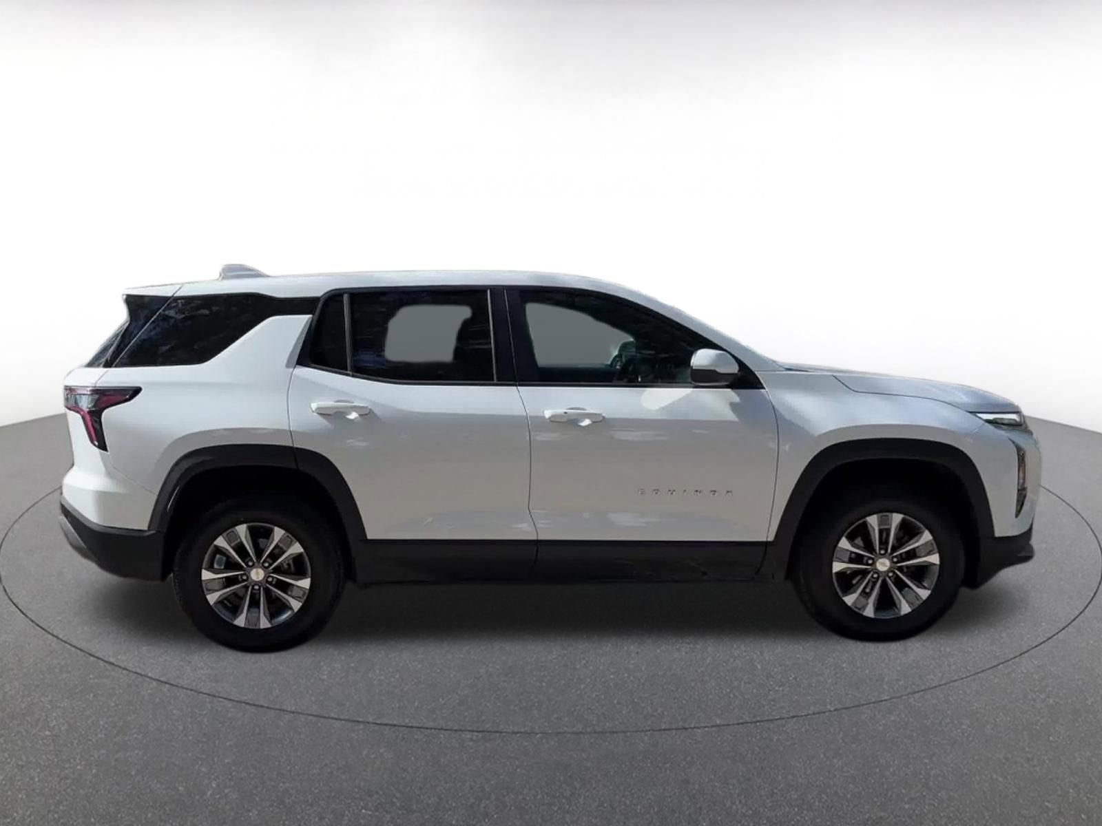 Thumbnail: 2025 Chevrolet Equinox - 16