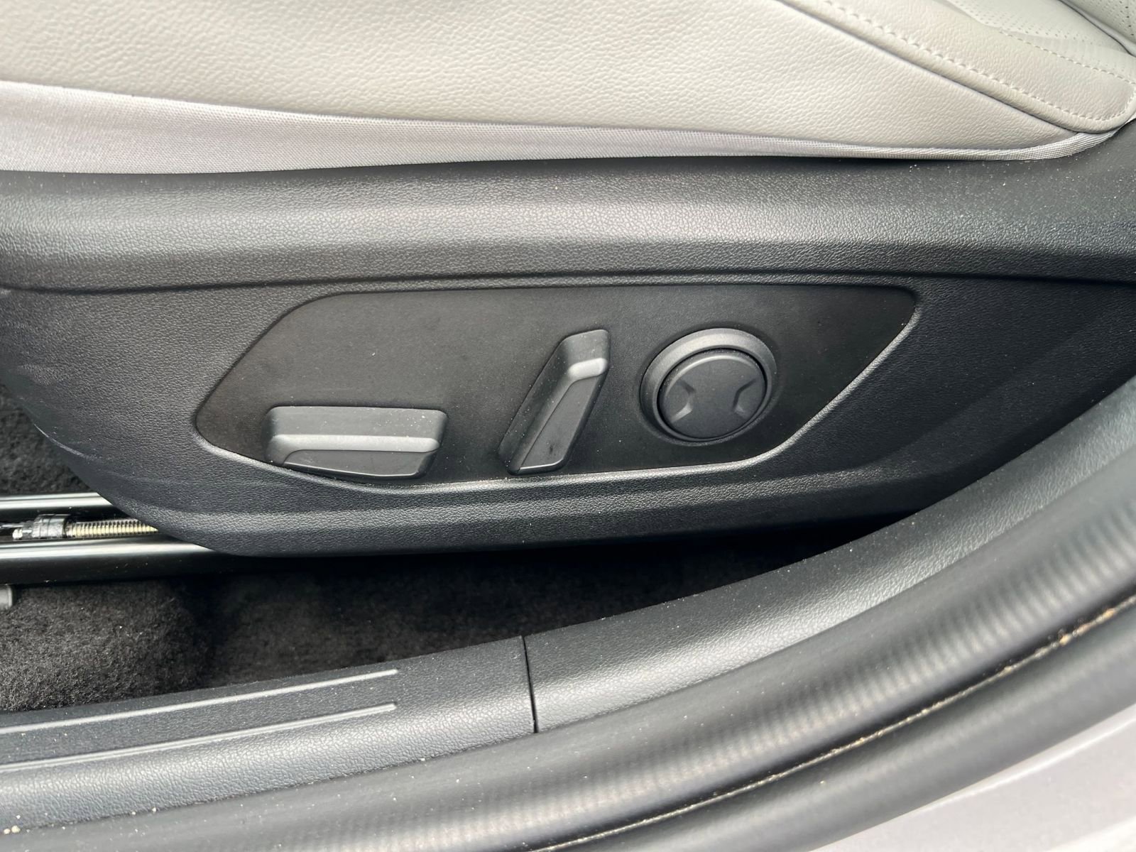 Thumbnail: 2025 Hyundai Elantra - 23