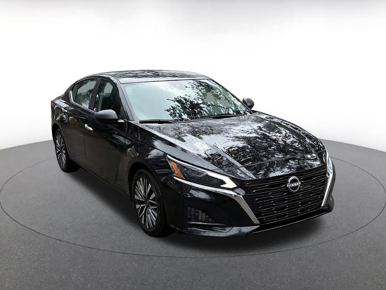 Thumbnail: 2025 Nissan Altima - 1