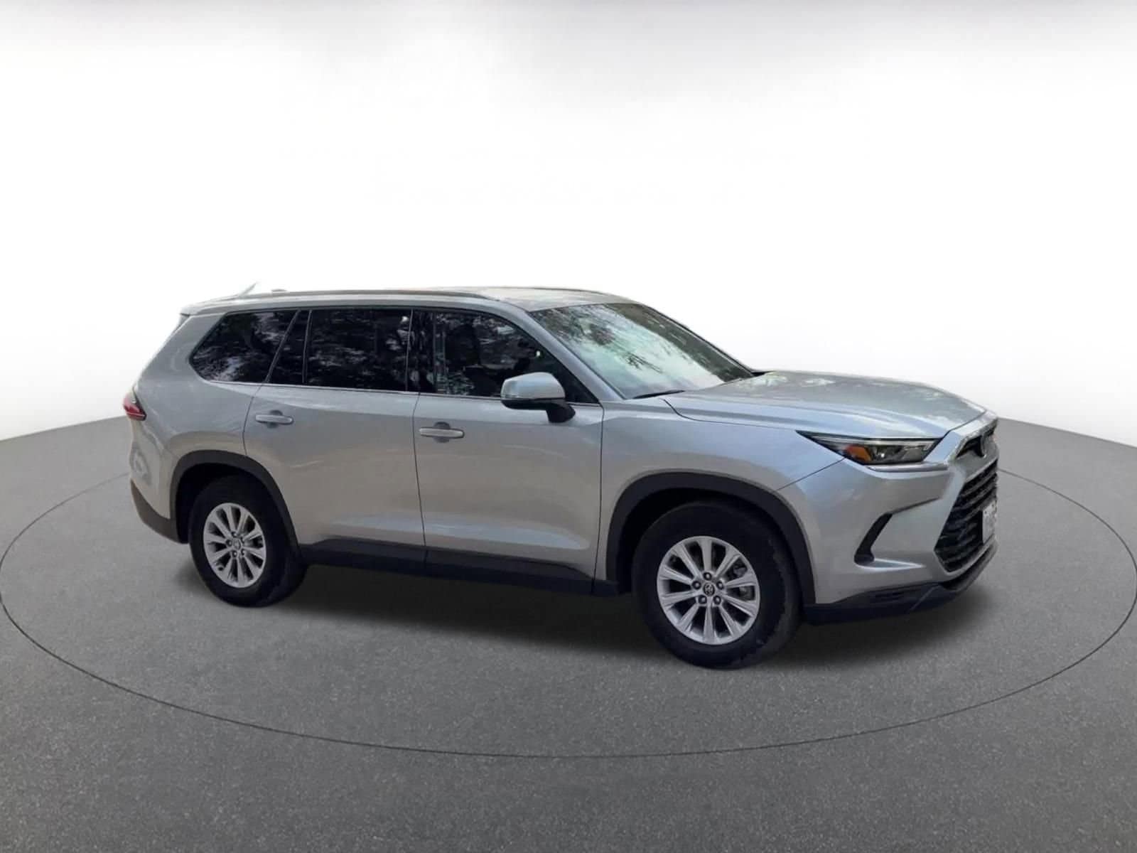 Thumbnail: 2025 Toyota Grand Highlander - 2