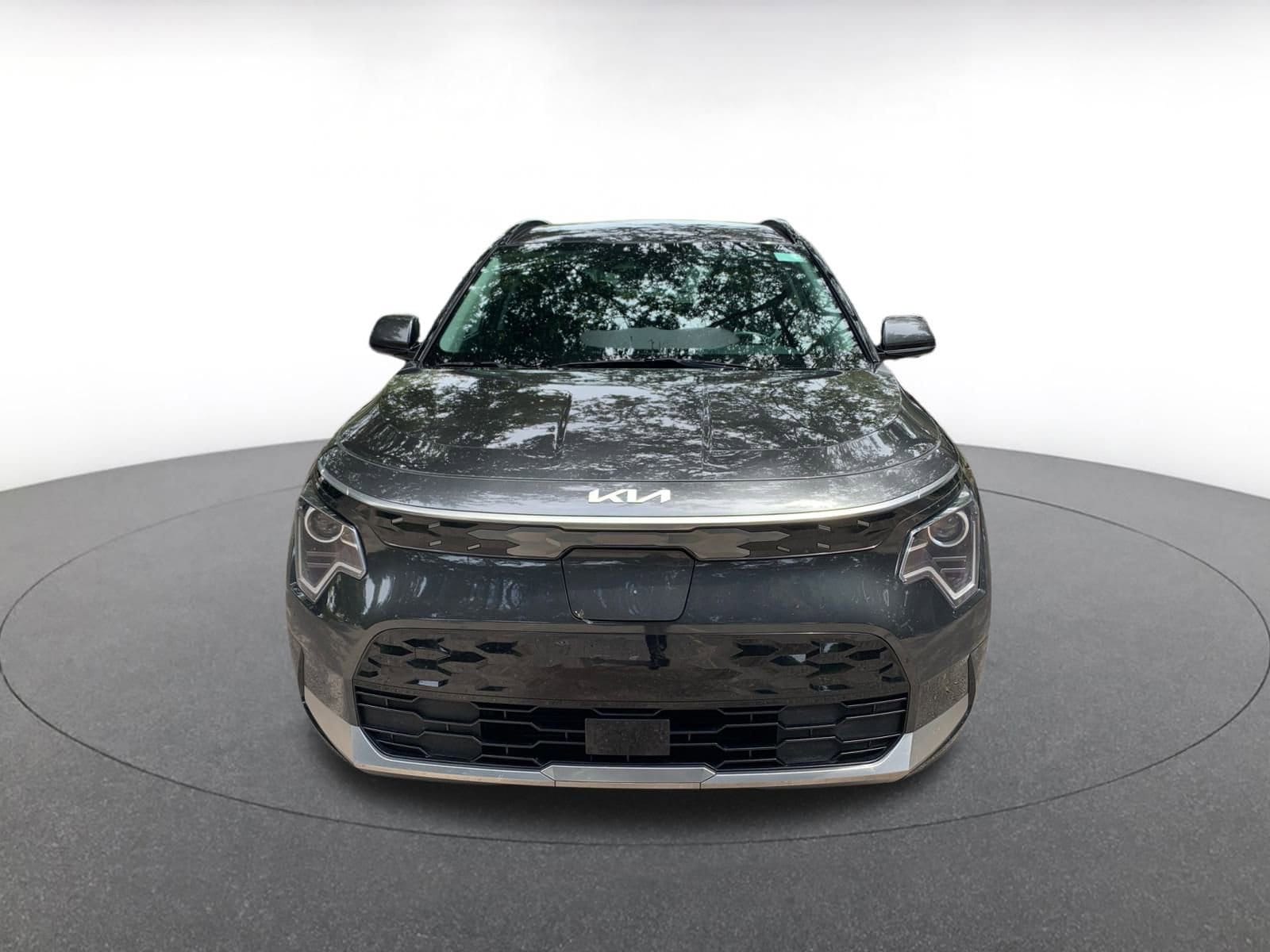 Thumbnail: 2023 Kia Niro - 2