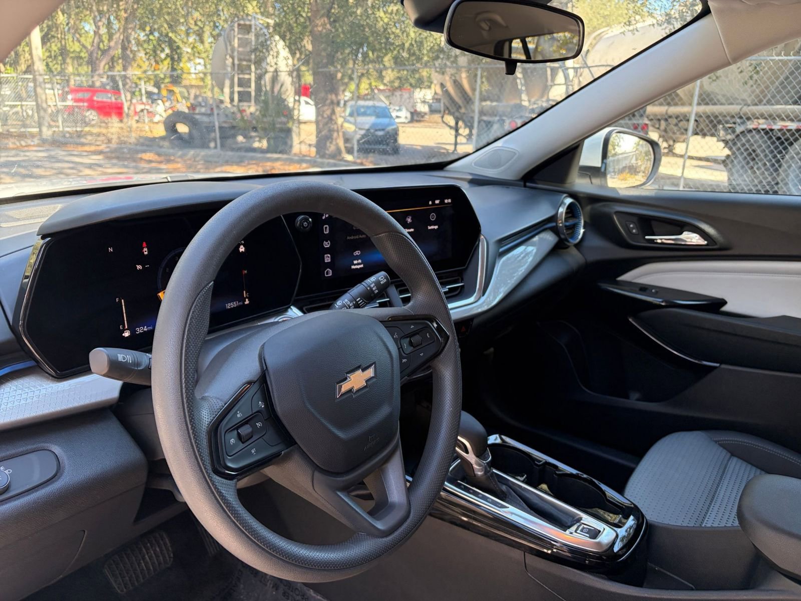 Thumbnail: 2025 Chevrolet Trax - 28