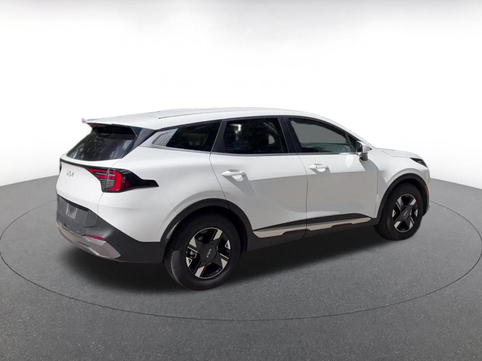 Thumbnail: 2026 Kia Sportage - 15