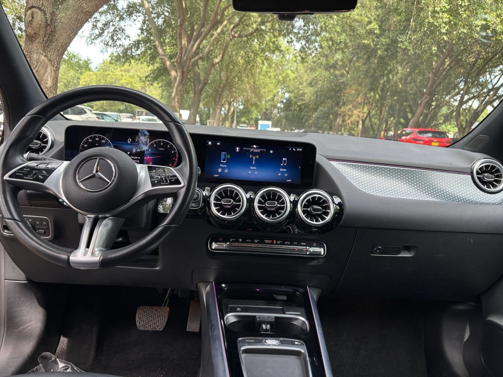 Thumbnail: 2025 Mercedes-Benz GLA - 34