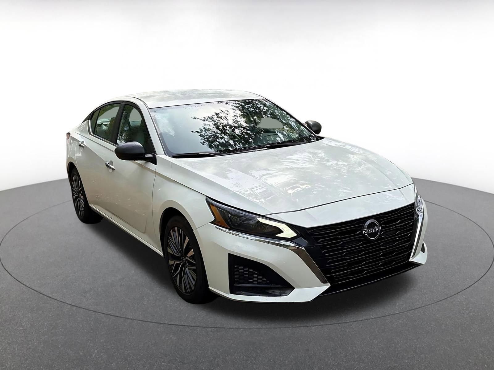 Thumbnail: 2025 Nissan Altima - 1