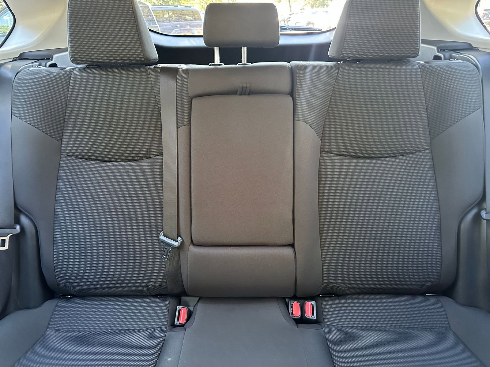 Thumbnail: 2025 Toyota RAV4 - 32