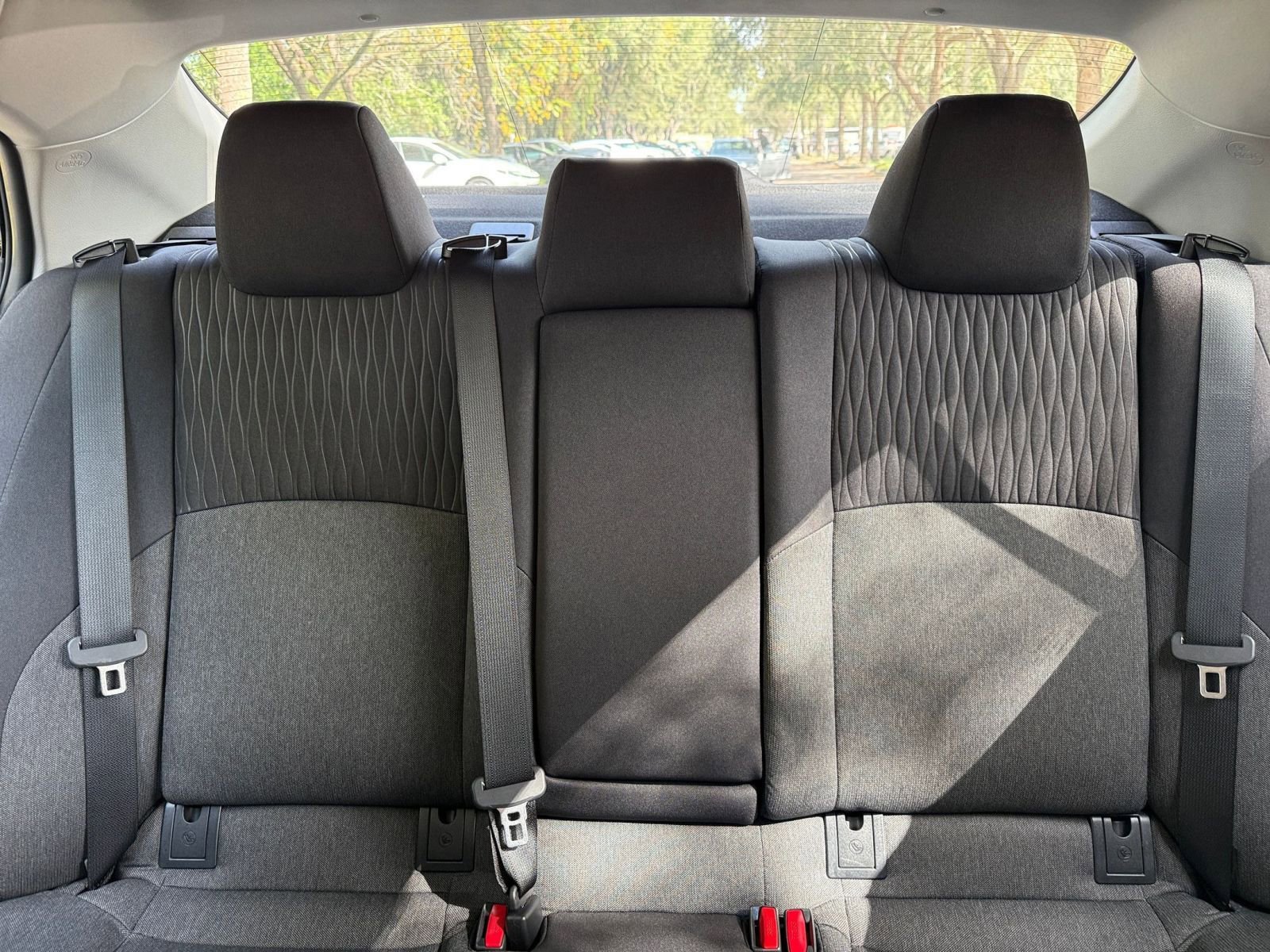 Thumbnail: 2025 Toyota Camry - 32