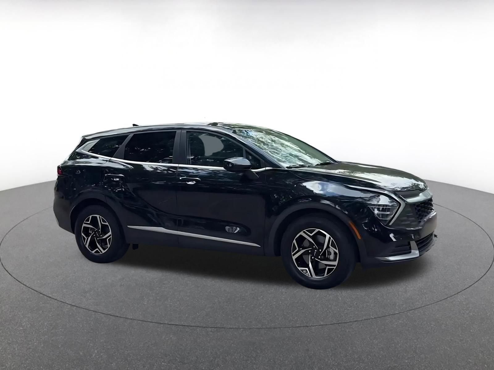 Thumbnail: 2025 Kia Sportage - 2