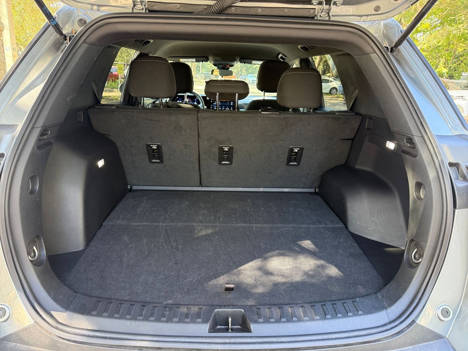 Thumbnail: 2025 Chevrolet Equinox - 24