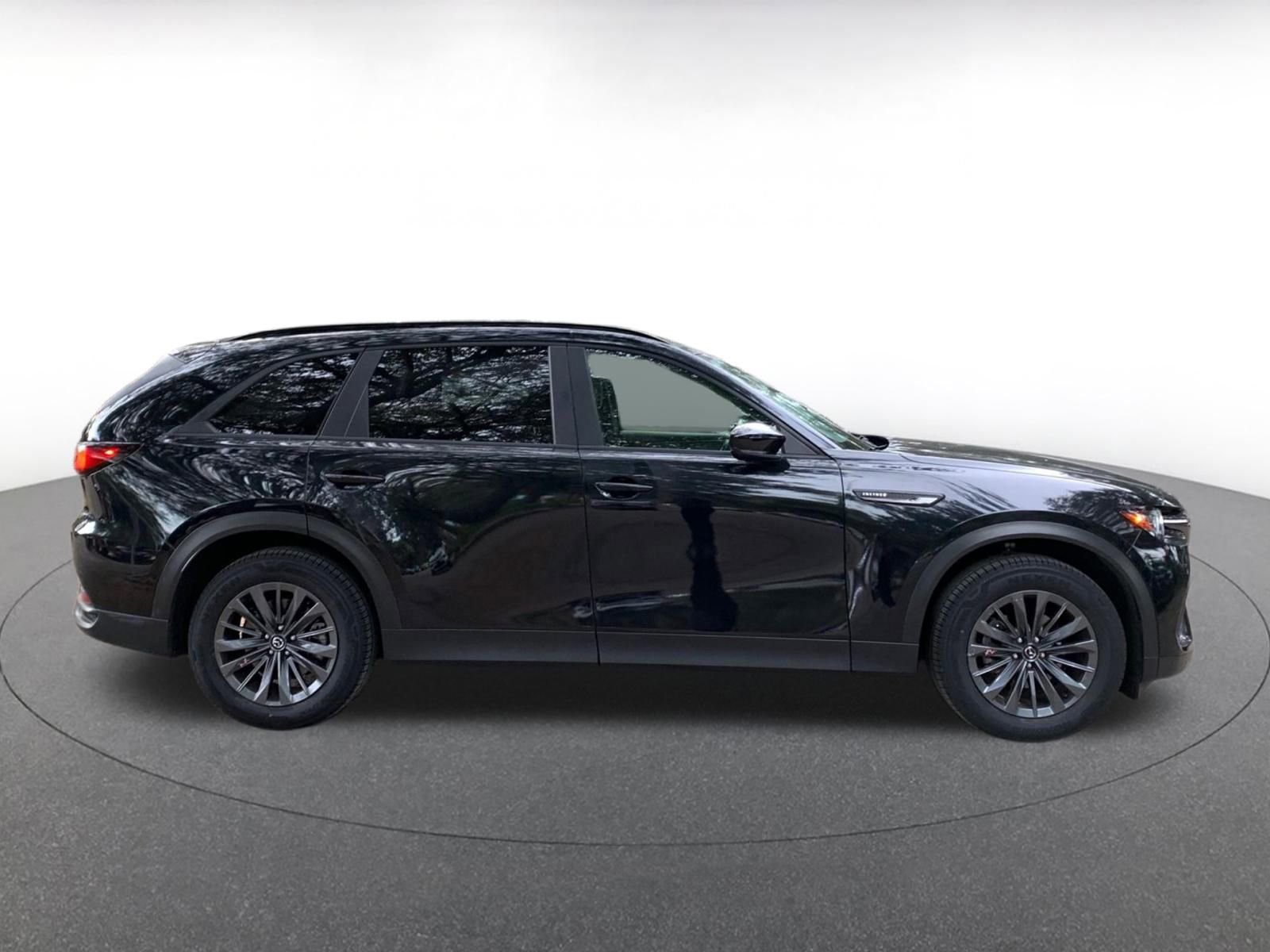 Thumbnail: 2025 Mazda CX-70 - 8