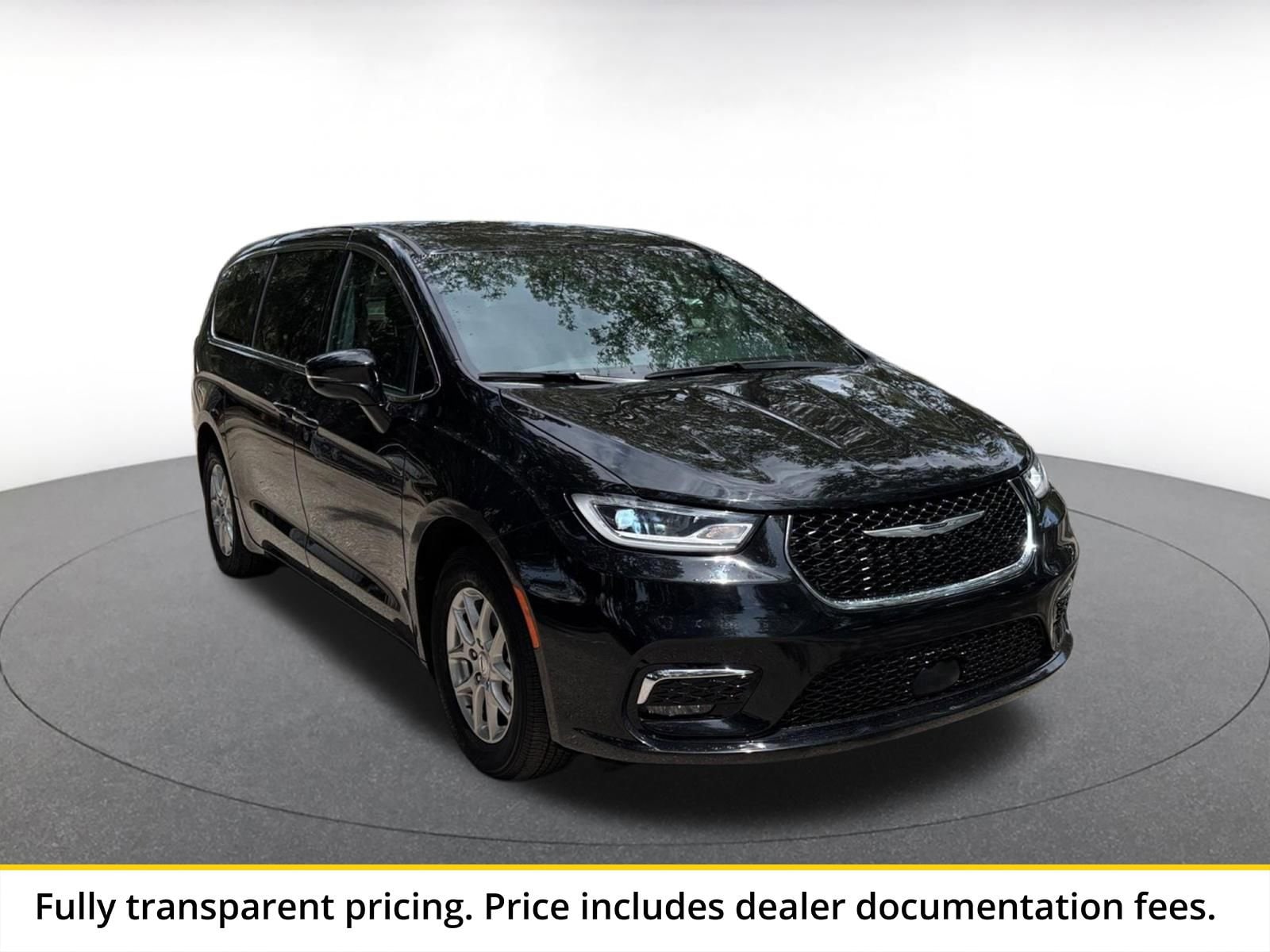 Thumbnail: 2025 Chrysler Pacifica - 1