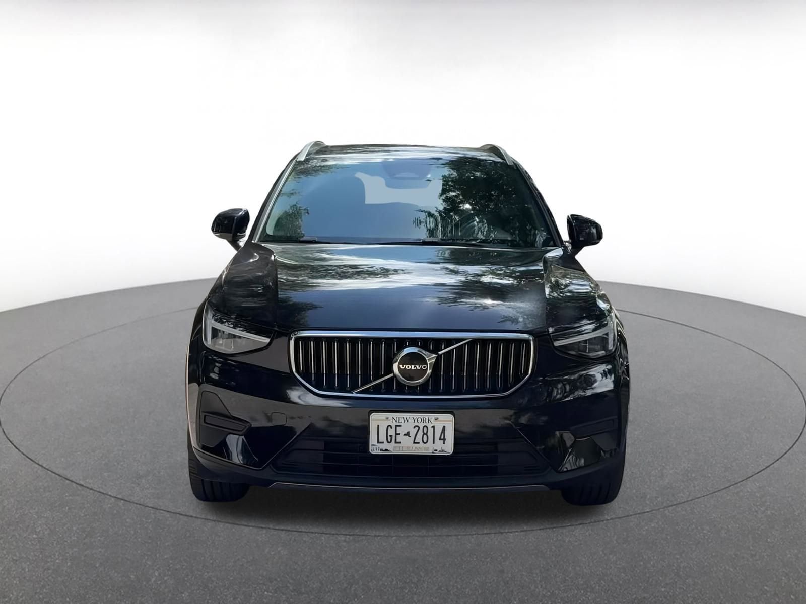 Thumbnail: 2024 Volvo XC40 - 4