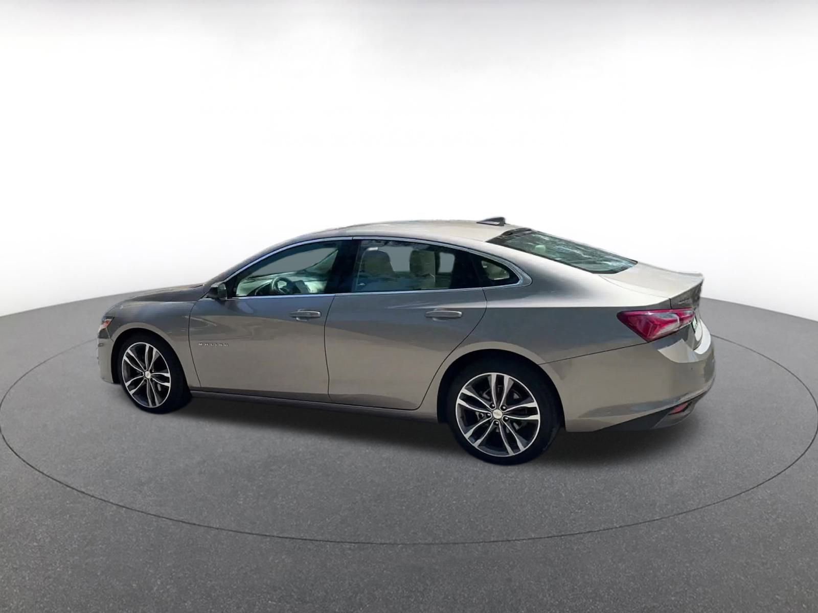 Thumbnail: 2024 Chevrolet Malibu - 10