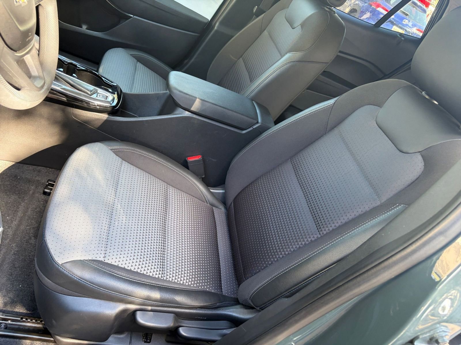 Thumbnail: 2025 Chevrolet Trax - 30