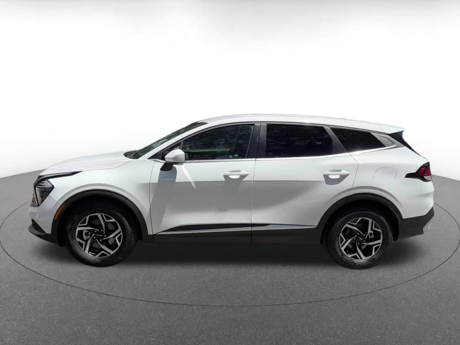 Thumbnail: 2025 Kia Sportage - 7
