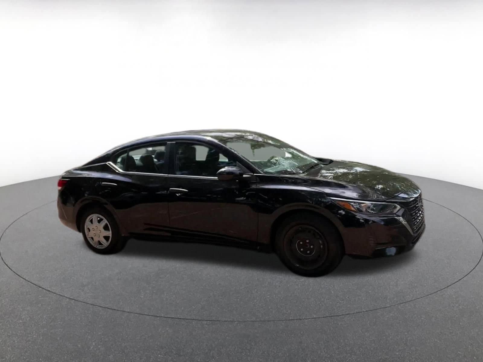 Thumbnail: 2025 Nissan Sentra - 2