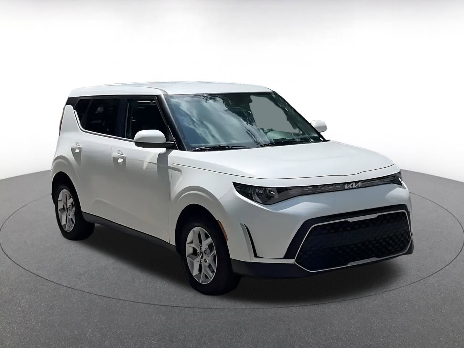 Thumbnail: 2024 Kia Soul - 3