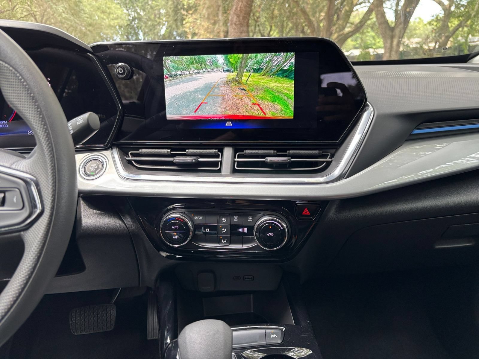Thumbnail: 2025 Chevrolet Trax - 14