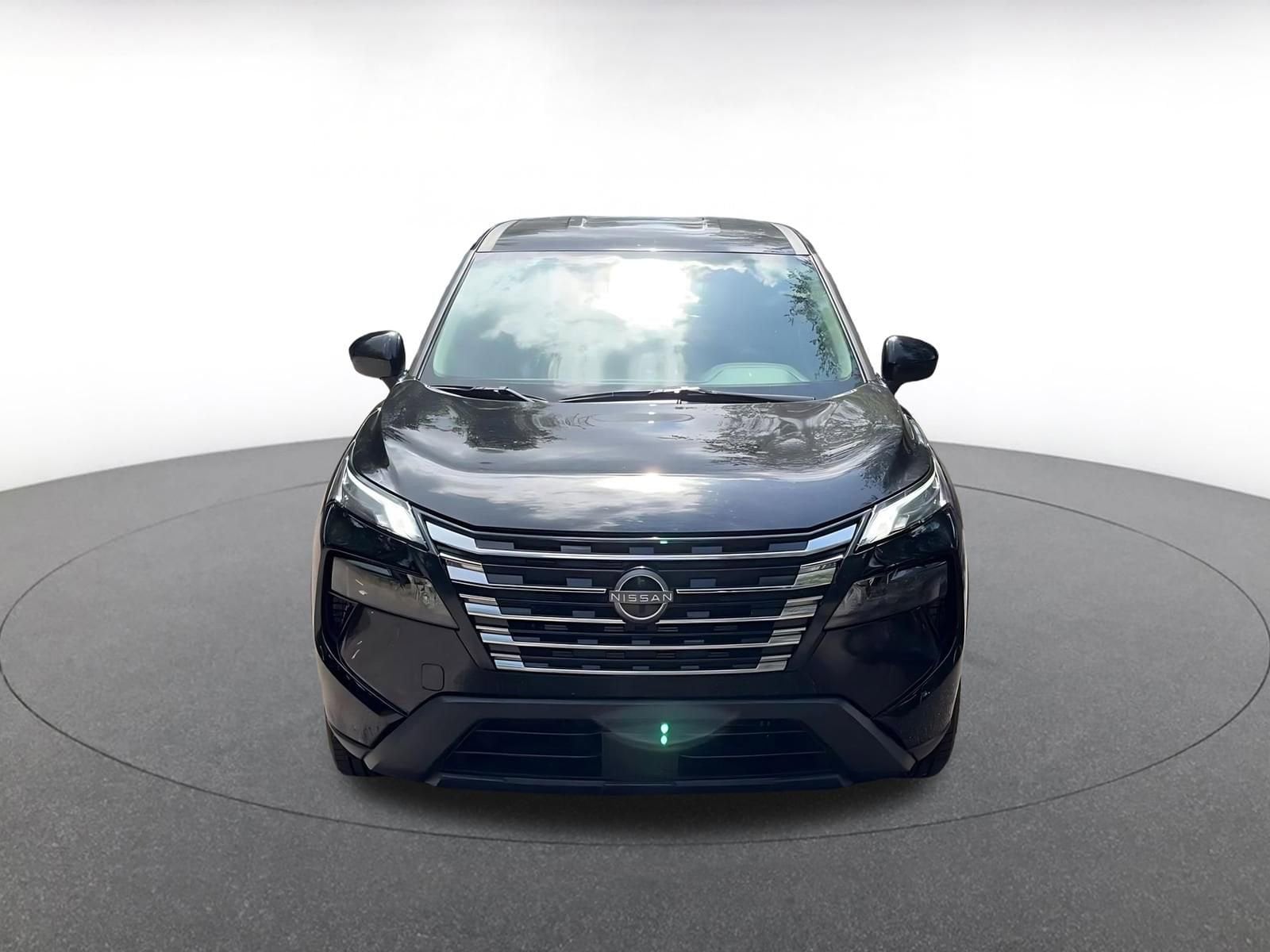 Thumbnail: 2025 Nissan Rogue - 4