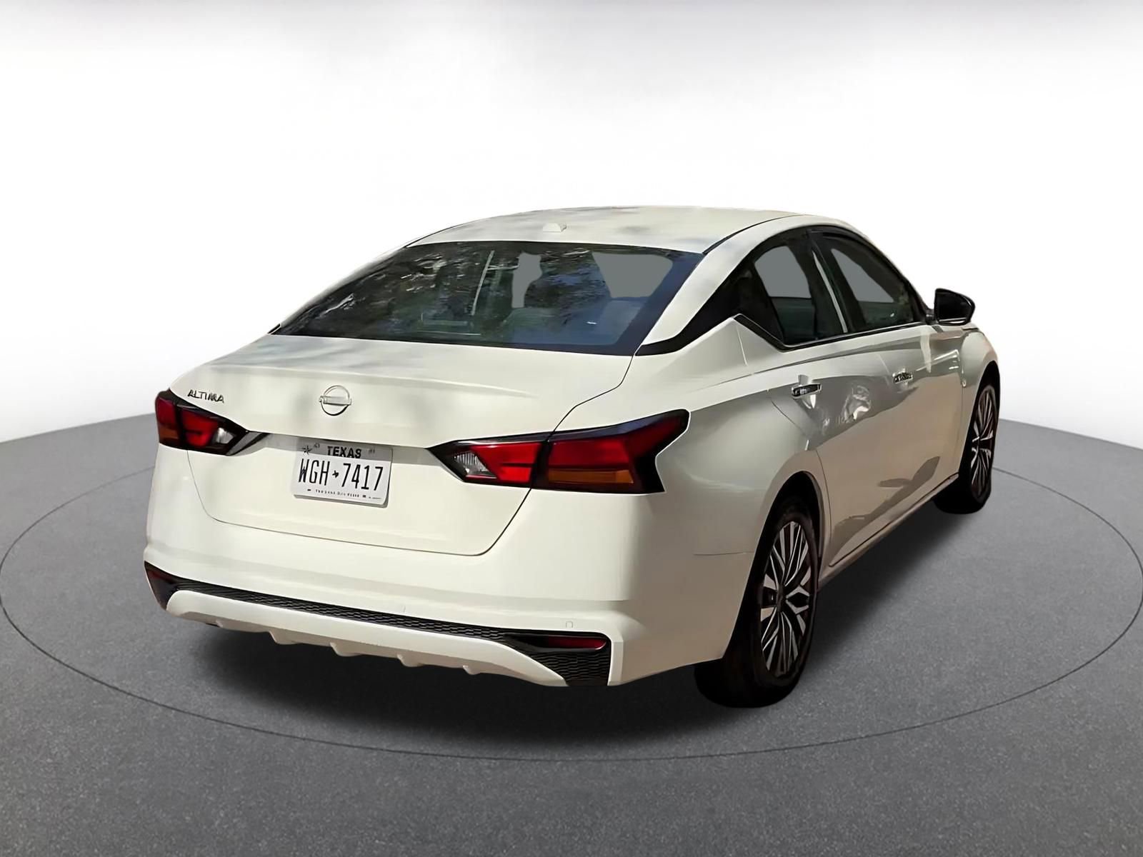 Thumbnail: 2025 Nissan Altima - 14