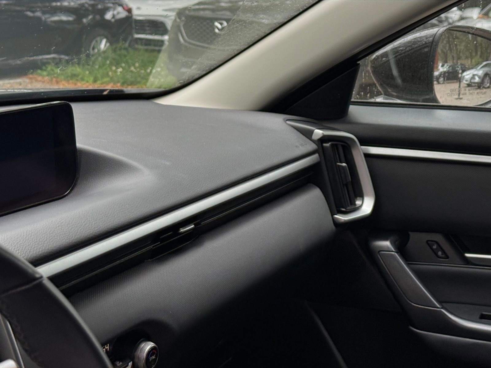 Thumbnail: 2025 Mazda CX-50 - 30