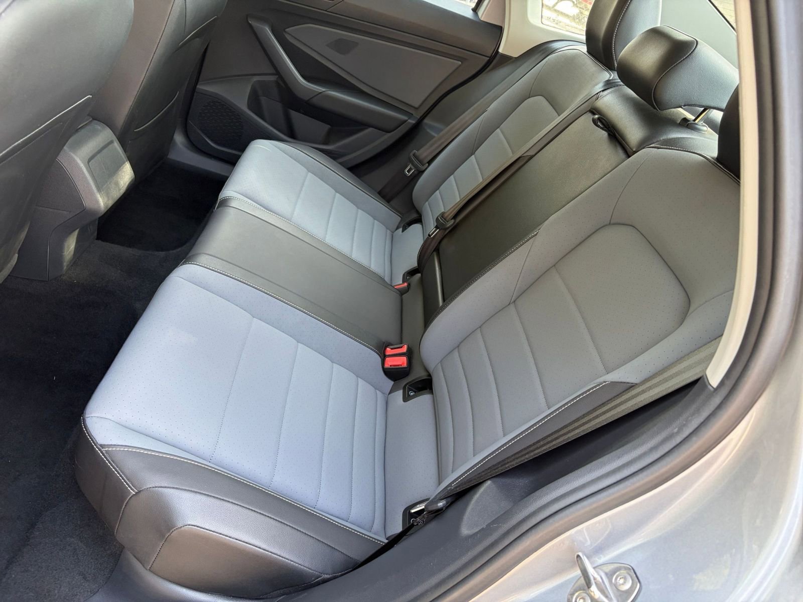 Thumbnail: 2025 Volkswagen Jetta - 34