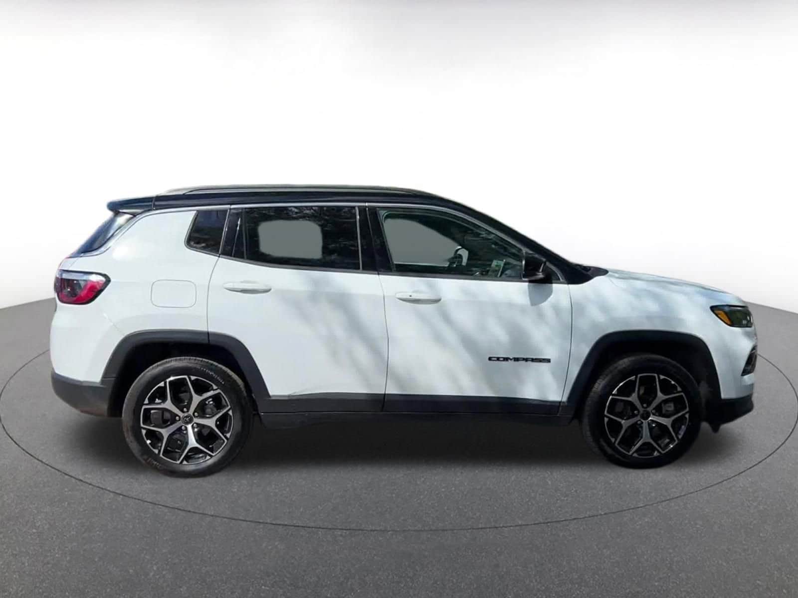 Thumbnail: 2025 Jeep Compass - 16