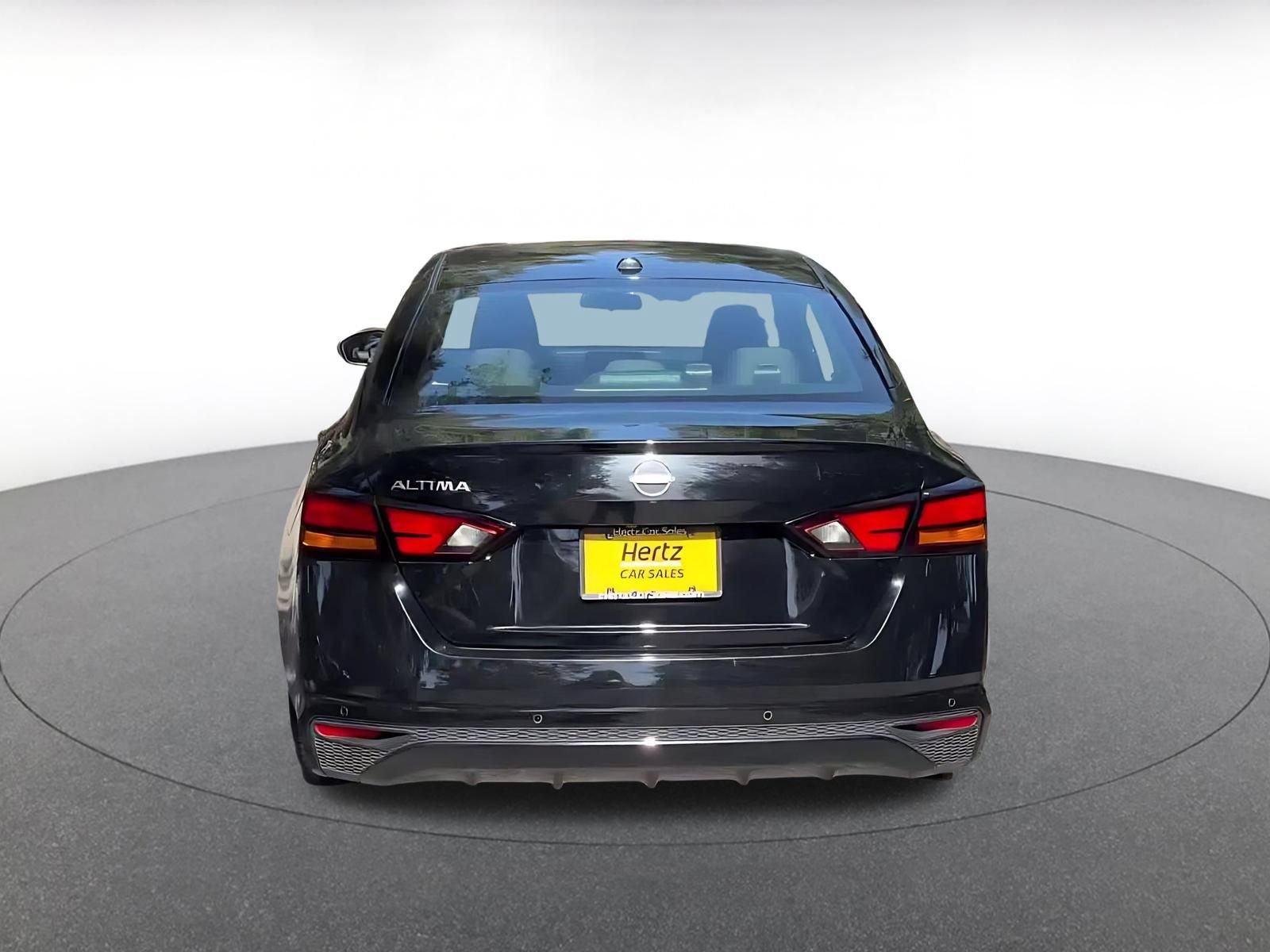 Thumbnail: 2025 Nissan Altima - 10