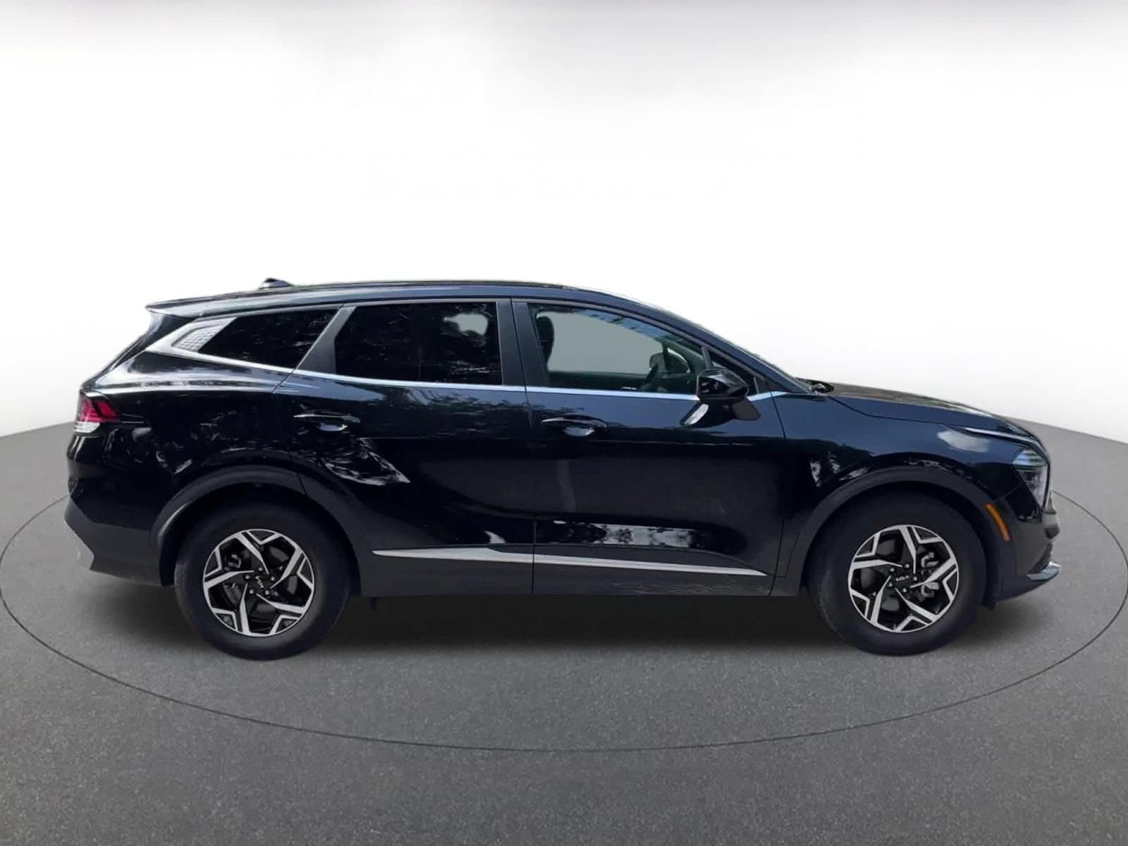 Thumbnail: 2025 Kia Sportage - 16