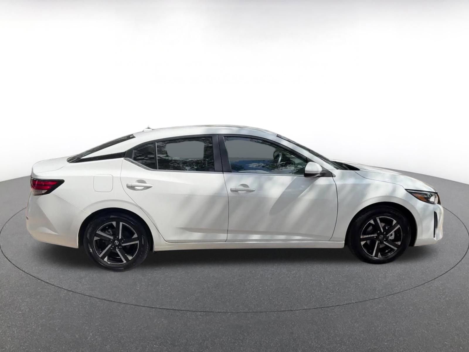 Thumbnail: 2025 Nissan Sentra - 16